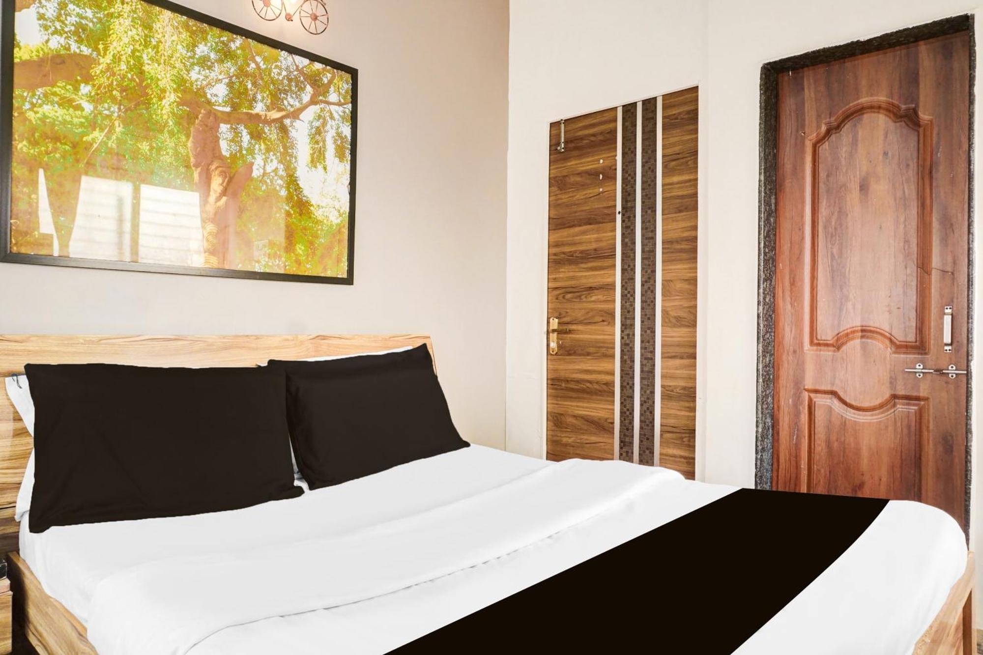 Hotel Super O Kharadi